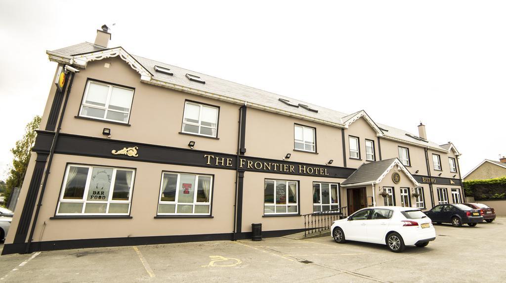 The Frontier Hotel Bridgend Kültér fotó