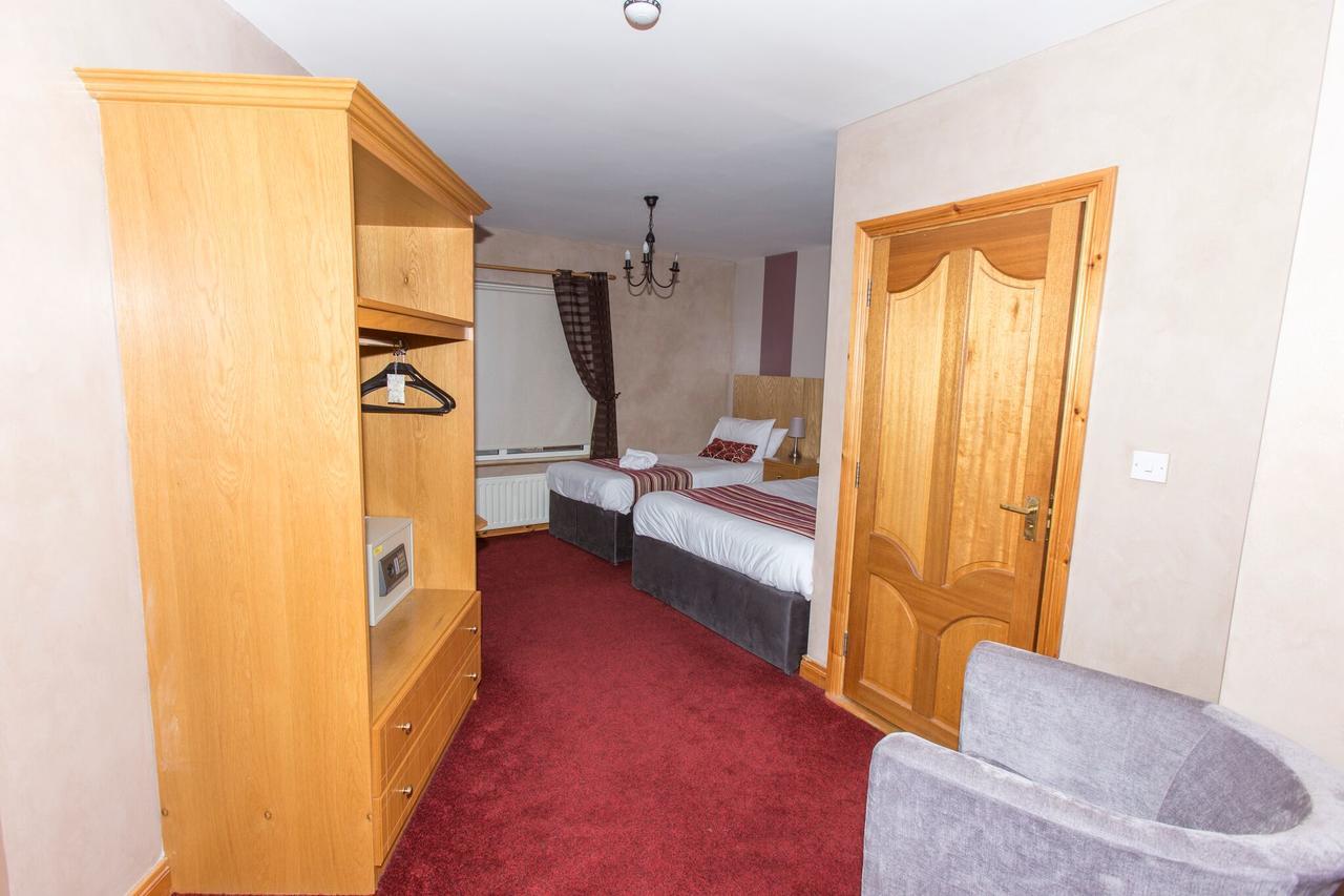 The Frontier Hotel Bridgend Kültér fotó